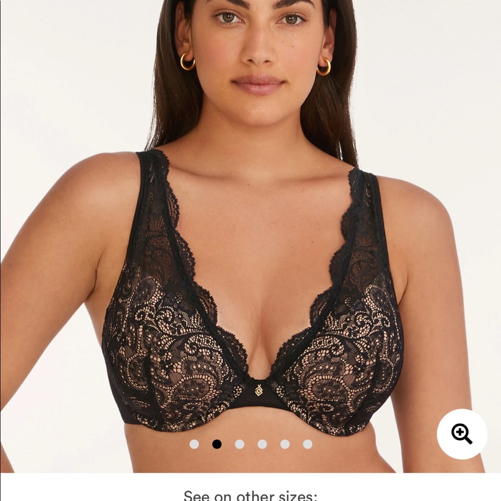 24/7™ Lace Contour Plunge Bra